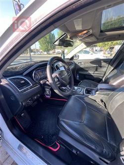 کرایسلەر 300